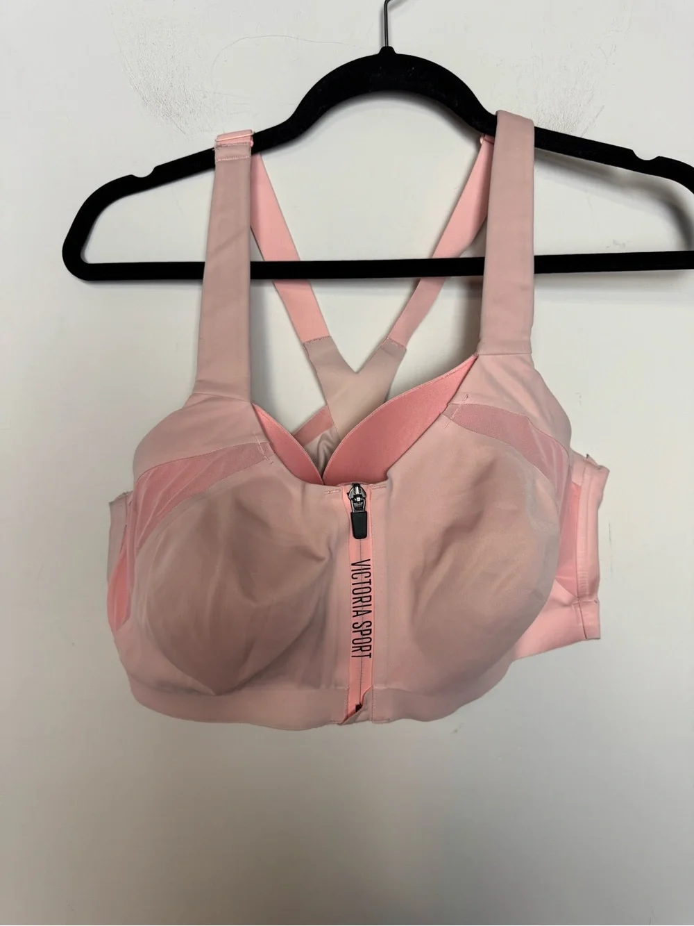 Victoria’s Secret knockout front close sports bra pink 38DD